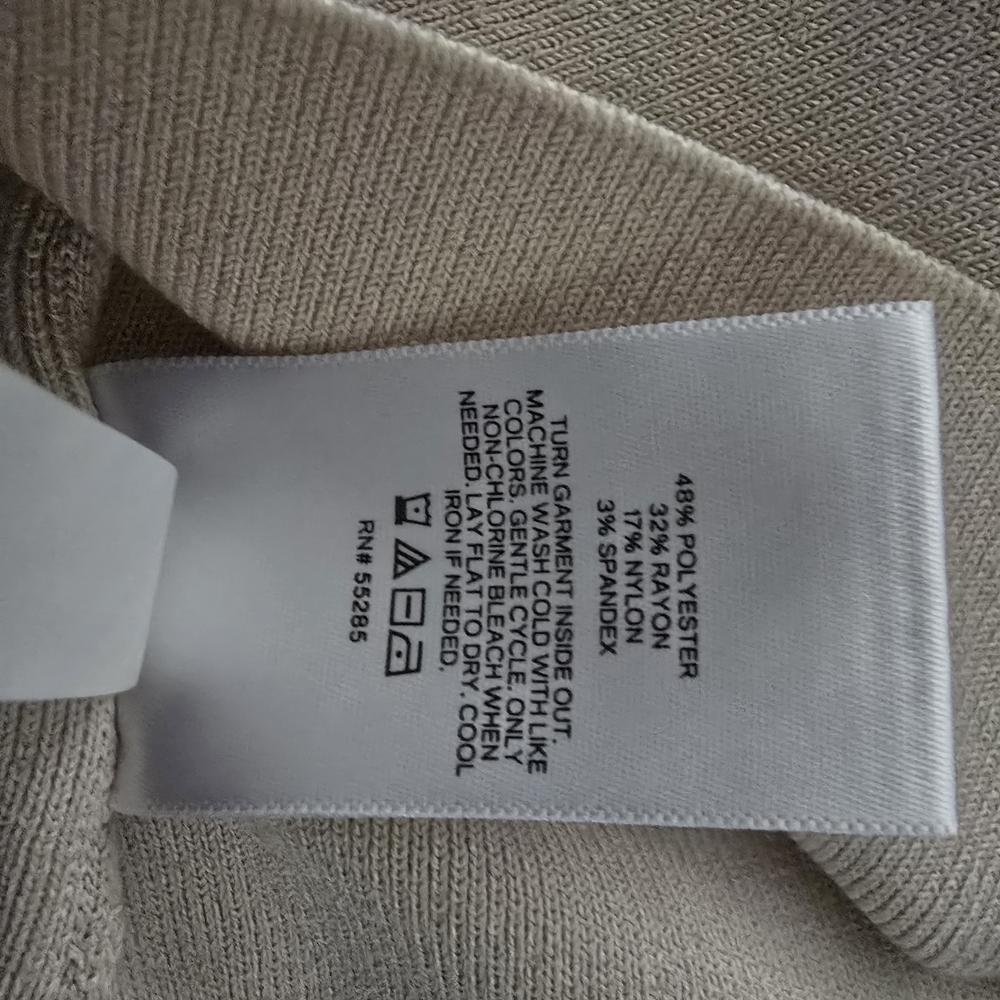 Express Mock Neck Sleeveless Knit Top Large Cream Black Quiet Luxury - Picture 5 of 6